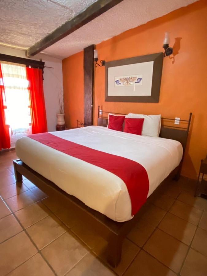 Hotel De Cervantes San Sebastián del Oeste Esterno foto