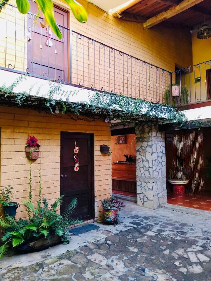 Hotel De Cervantes San Sebastián del Oeste Esterno foto